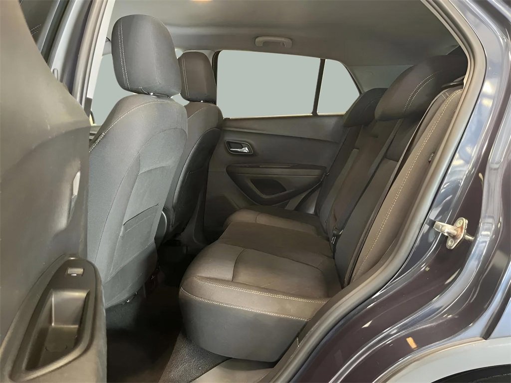 Used 2018 Chevrolet Trax LT image 14