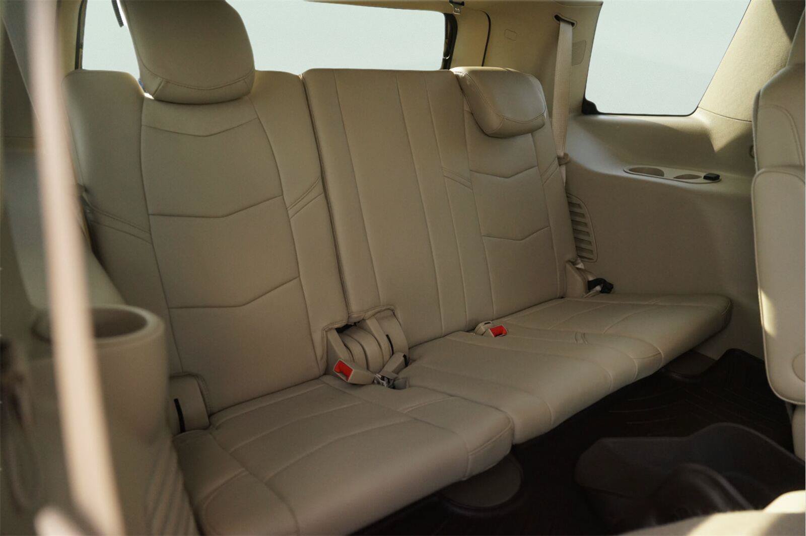 Used 2017 Cadillac Escalade Luxury RWD image 16