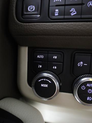 Used 2021 GMC Yukon XL Denali AWD/4WD image 31