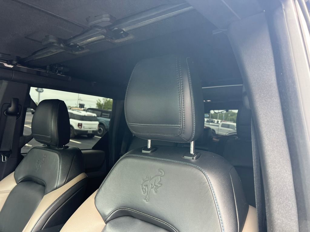 Certified 2022 Ford Bronco Wildtrak AWD/4WD image 18