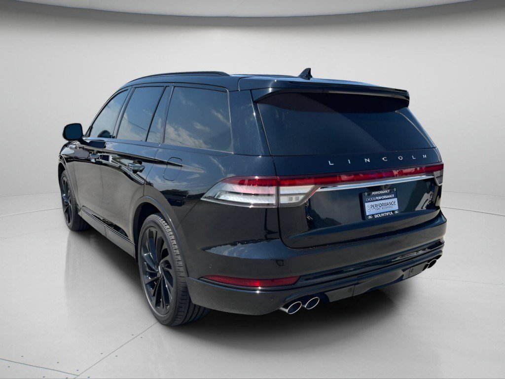 Certified 2020 Ford Explorer Platinum w/ Premium Technology Package AWD/4WD image 14