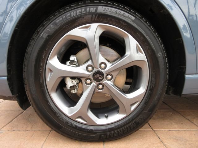 Certified 2024 Ford Escape ST-Line image 8