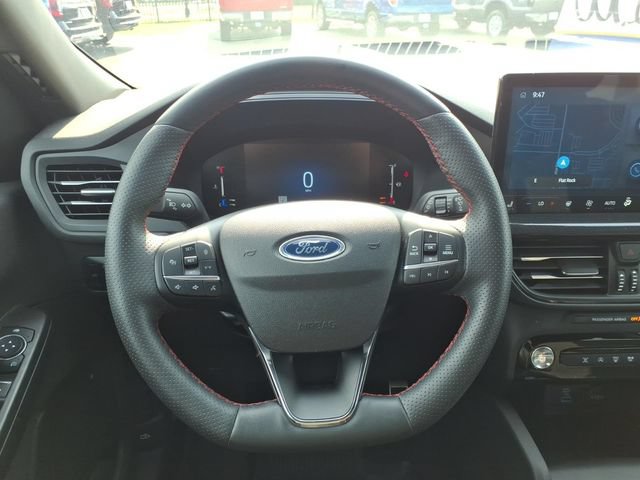 Certified 2023 Ford Escape ST-Line w/ Tech Pack #1 AWD/4WD image 10
