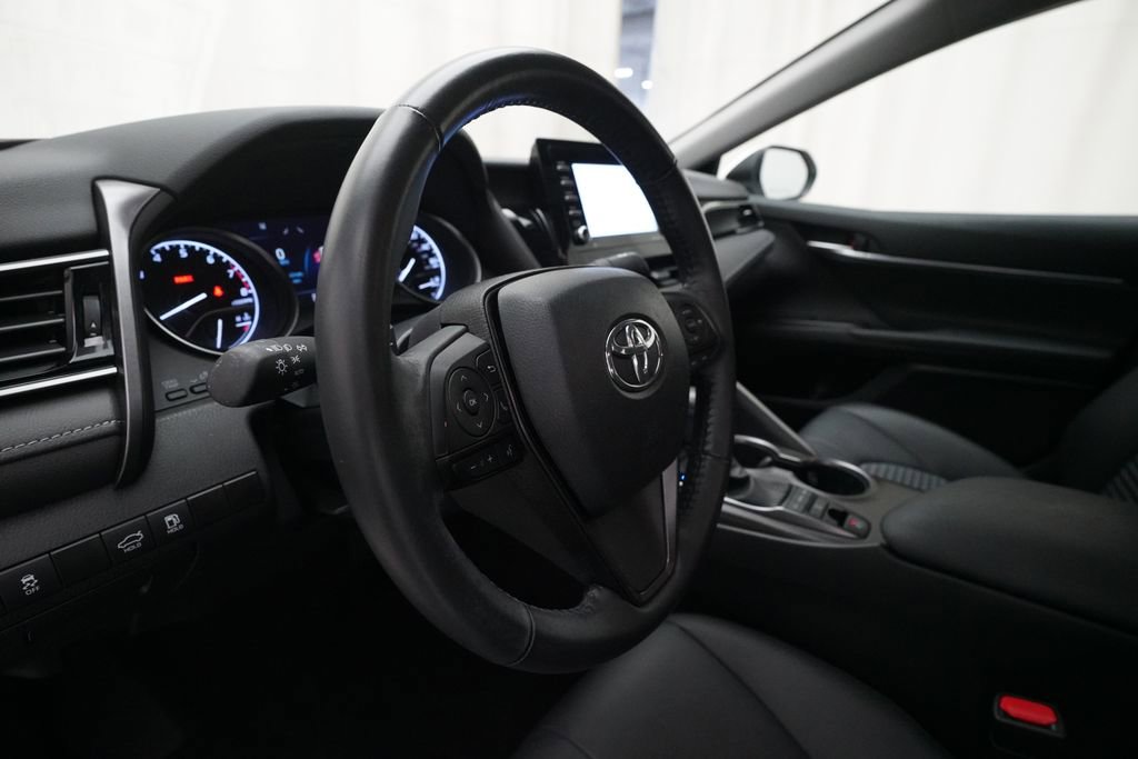 Used 2024 Toyota Camry SE AWD/4WD image 8