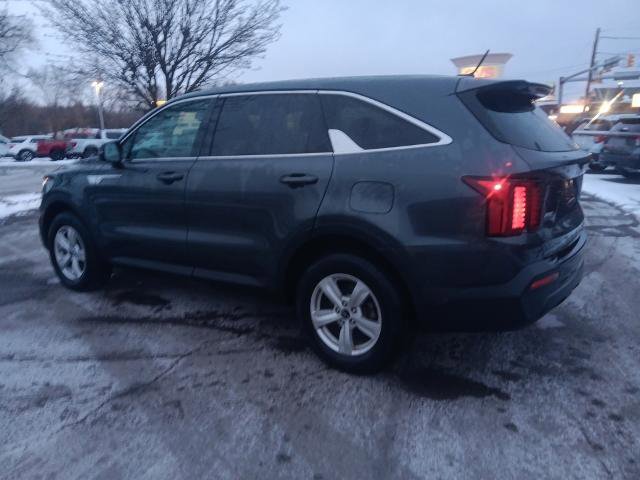 Used 2022 Kia Sorento LX image 10