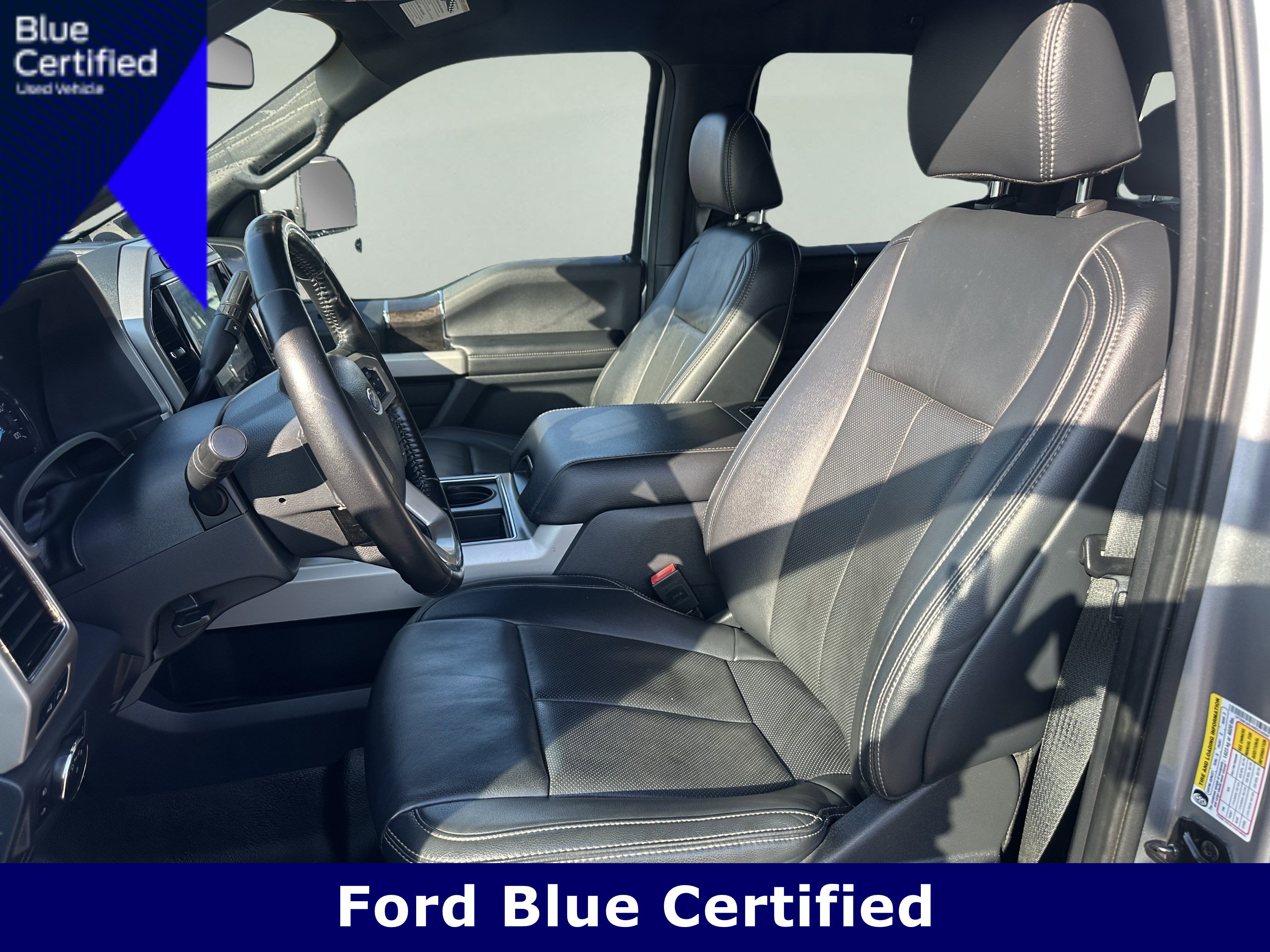 Certified 2022 Ford F350 Lariat w/ Black Appearance Package AWD/4WD image 9
