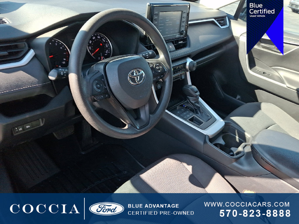 Used 2021 Toyota RAV4 LE AWD/4WD image 15