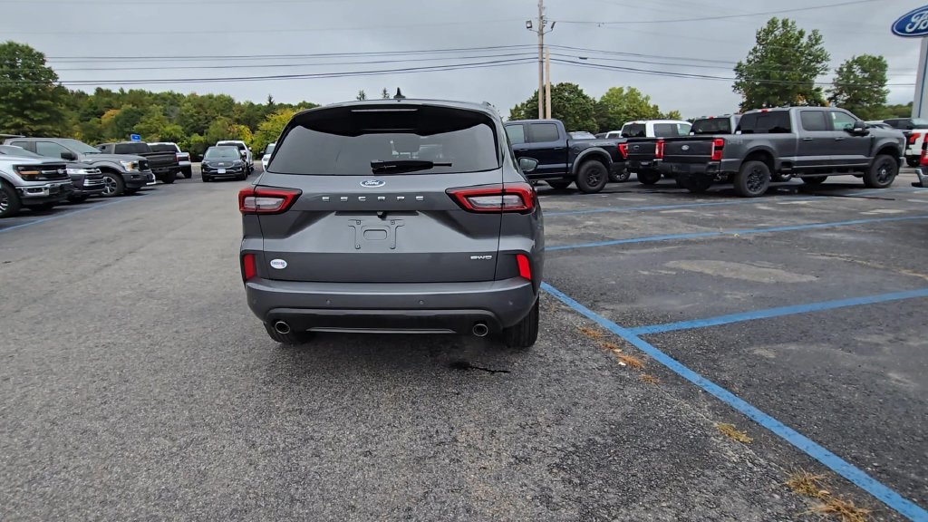Certified 2023 Ford Escape ST-Line w/ Tech Pack #1 AWD/4WD image 19