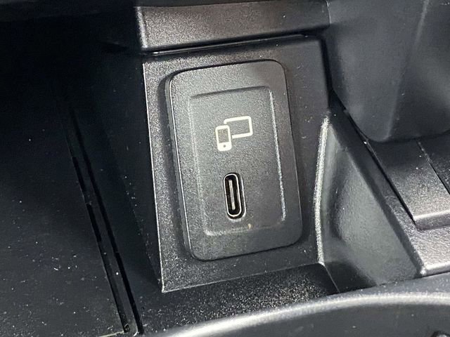 Used 2020 Mercedes-Benz GLC 300 image 30