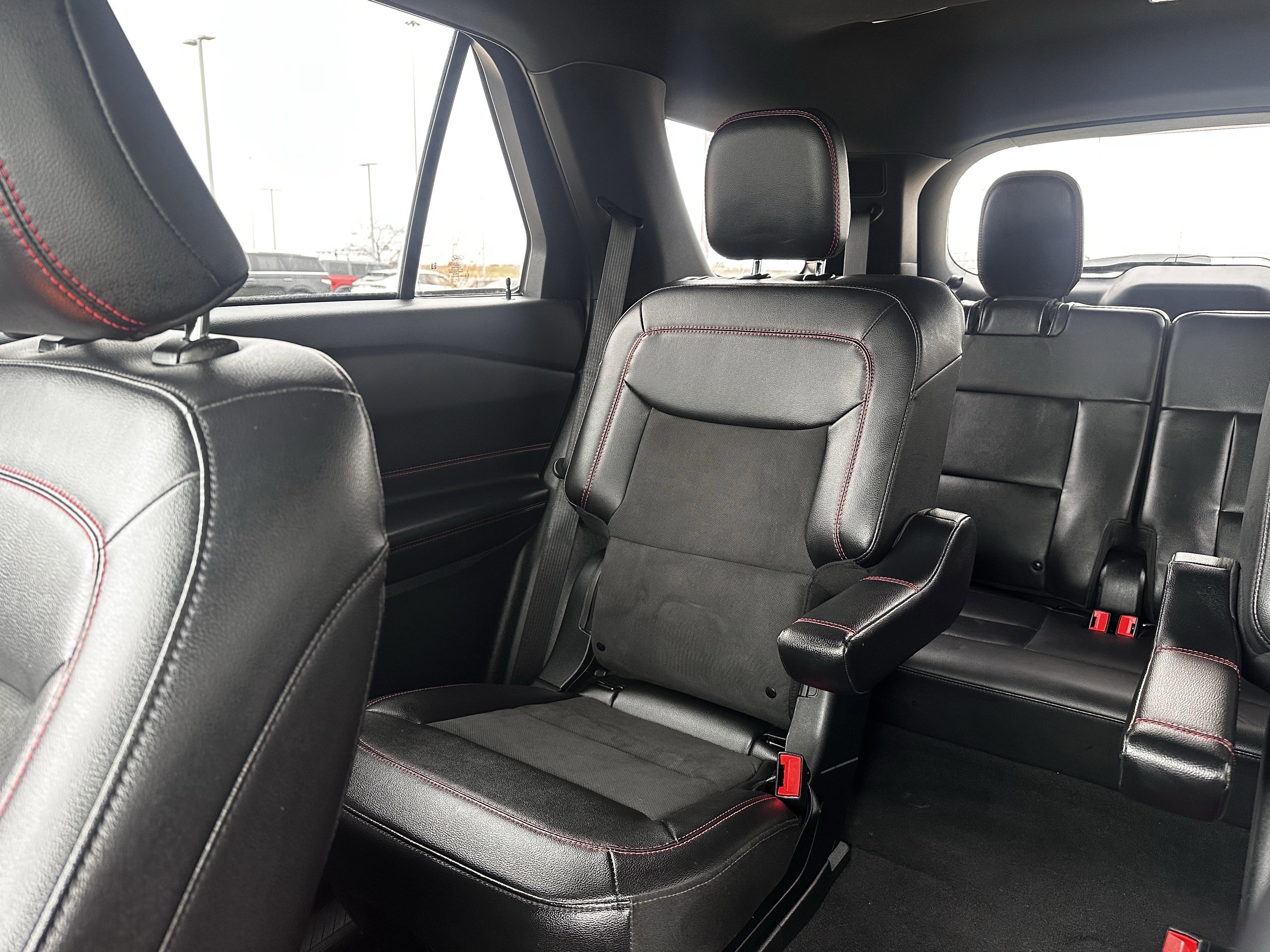 Certified 2023 Ford Explorer ST-Line w/ Class IV Trailer Tow Package image 13