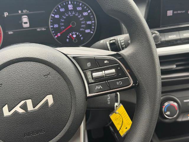 Used 2024 Kia Forte LXS w/ LXS Technology Package FWD image 17