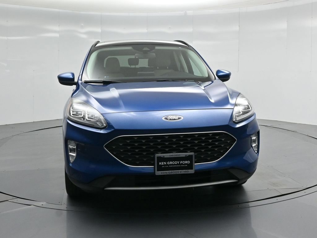 Certified 2022 Ford Escape Titanium w/ Class II Trailer Tow Package image 34