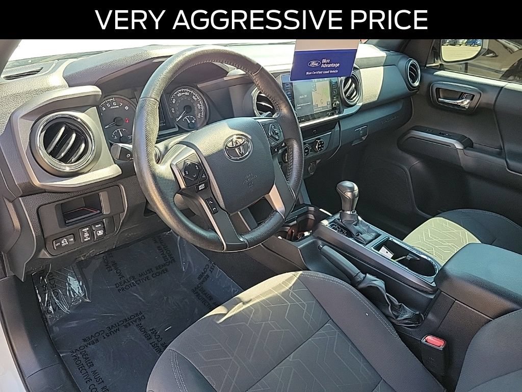 Used 2017 Toyota Tacoma TRD Sport w/ Tow Package (A/T) AWD/4WD image 19
