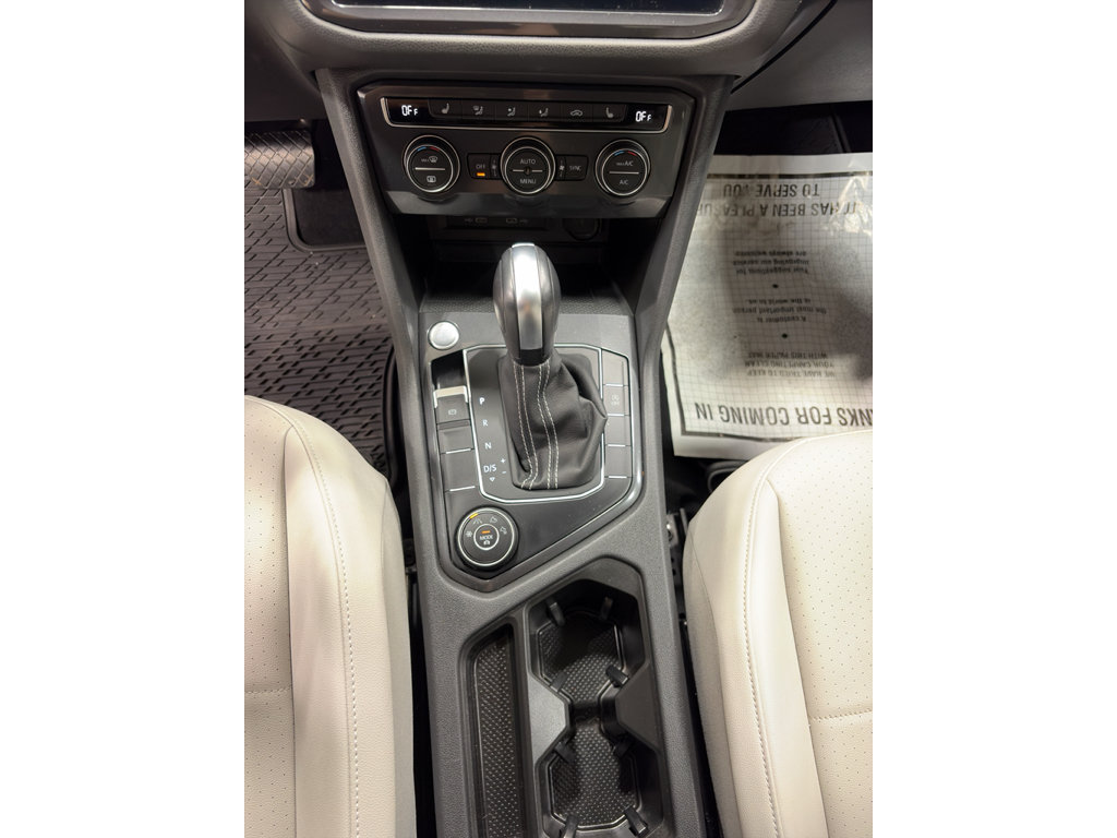 Used 2021 Volkswagen Tiguan SE AWD/4WD image 14