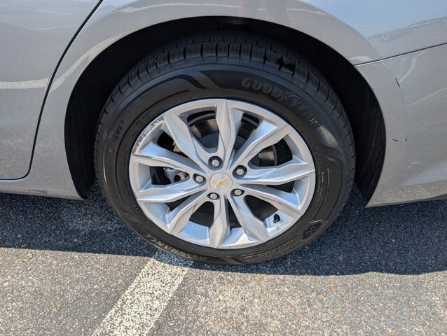 Used 2023 Chevrolet Malibu LT FWD image 29
