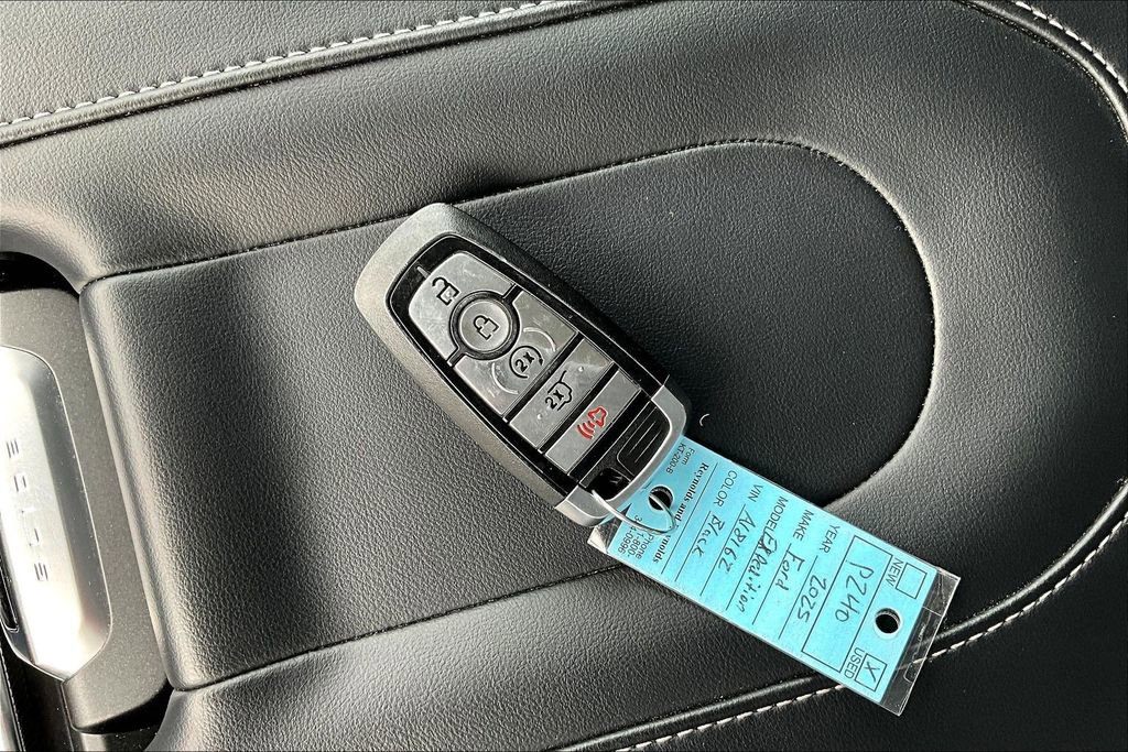 Certified 2025 Ford Expedition Max Platinum AWD/4WD image 7