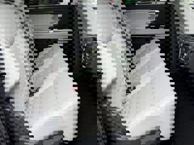 Certified 2025 Ford Expedition Max Platinum image 14