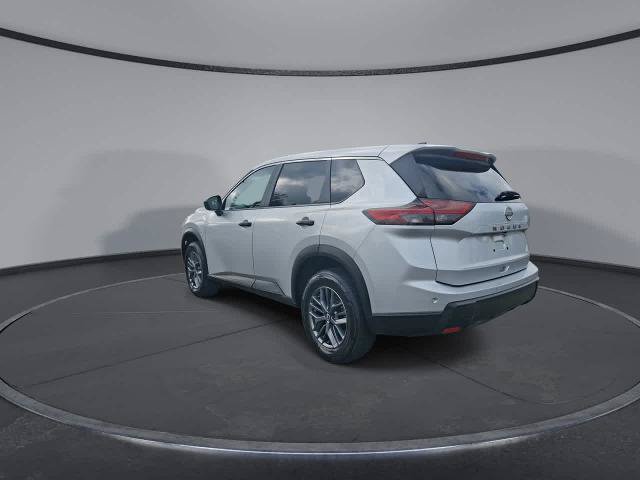 Used 2024 Nissan Rogue S FWD image 6