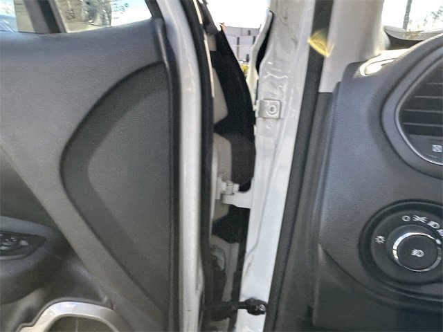 Used 2023 Jeep Renegade Limited w/ Sun/Sound Group image 29