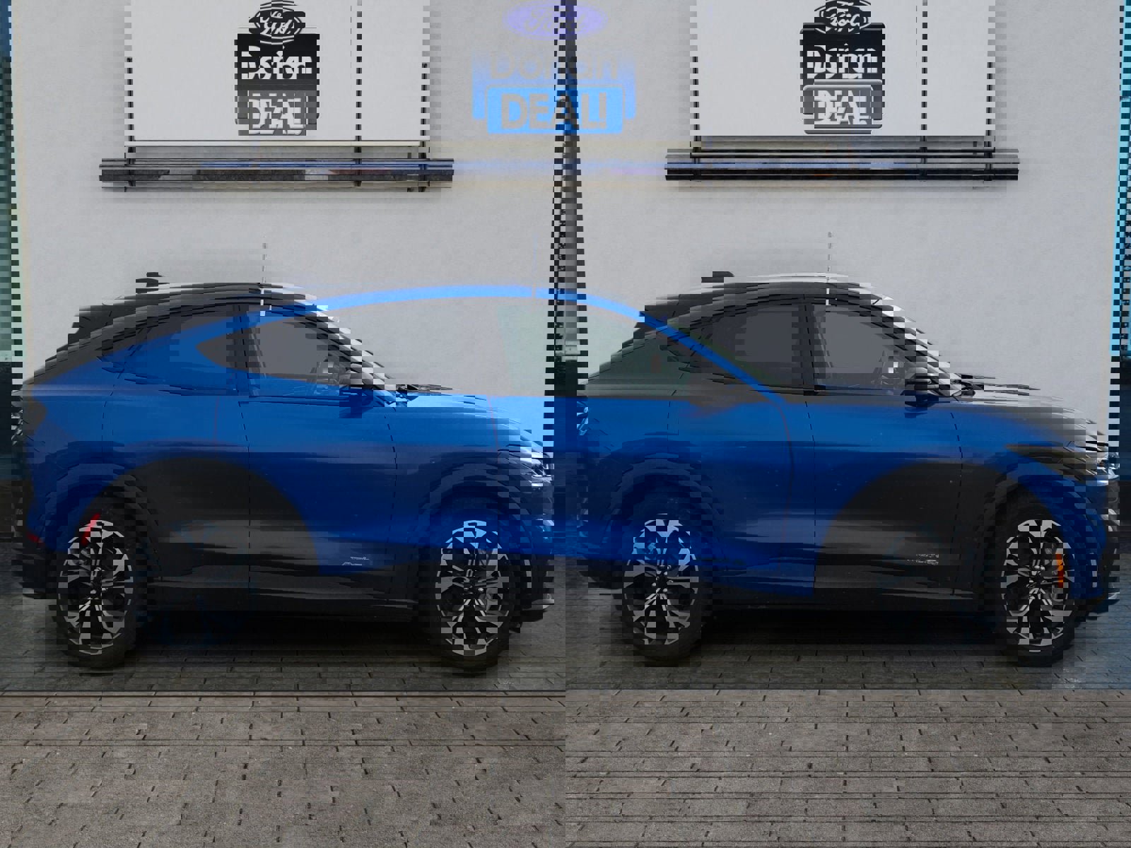 Certified 2025 Ford Mustang Mach-E Select w/ Comfort Package Lite image 6