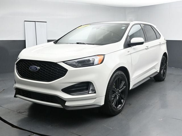 Certified 2024 Ford Edge ST-Line w/ Class II Trailer Tow Package AWD/4WD image 4