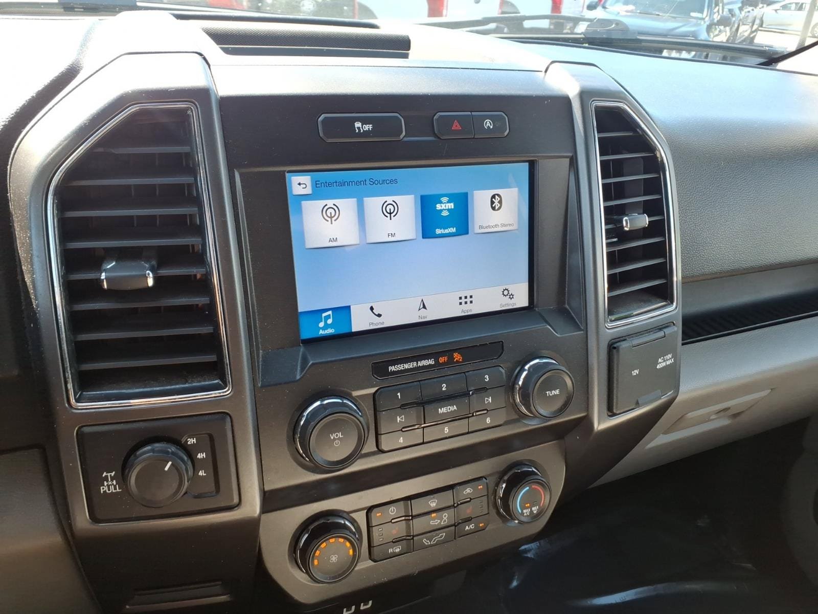 Certified 2019 Ford F150 XLT w/ Equipment Group 302A Luxury AWD/4WD image 17