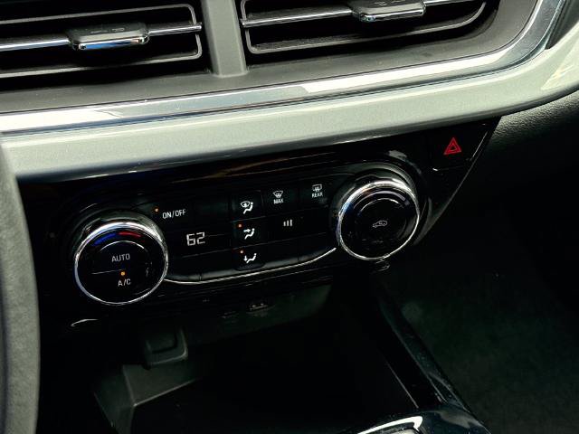 Used 2025 Chevrolet Trax LT FWD image 21