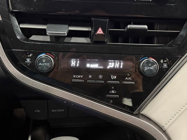 Used 2022 Toyota Camry LE w/ Carpet Mat Package (TMS) image 28