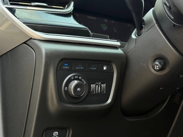 Used 2022 Jeep Grand Cherokee Trailhawk w/ Luxury Tech Group III AWD/4WD image 12