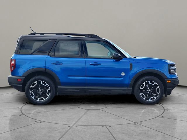 Certified 2022 Ford Bronco Sport Outer Banks w/ Tech Package AWD/4WD image 2