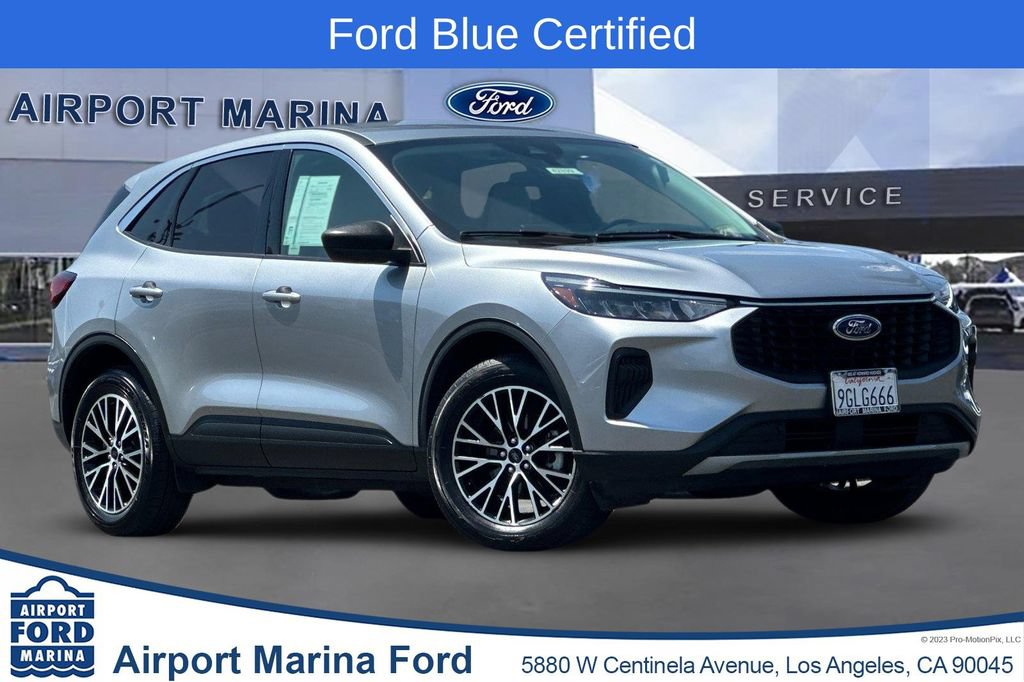Certified 2023 Ford Escape Active w/ Tech Pack #1 AWD/4WD image 1