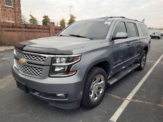 Used 2019 Chevrolet Suburban LT w/ LT Signature Package image 9