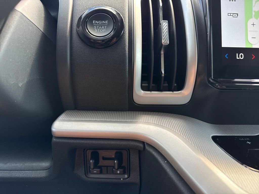 Certified 2025 Ford Expedition Active image 23