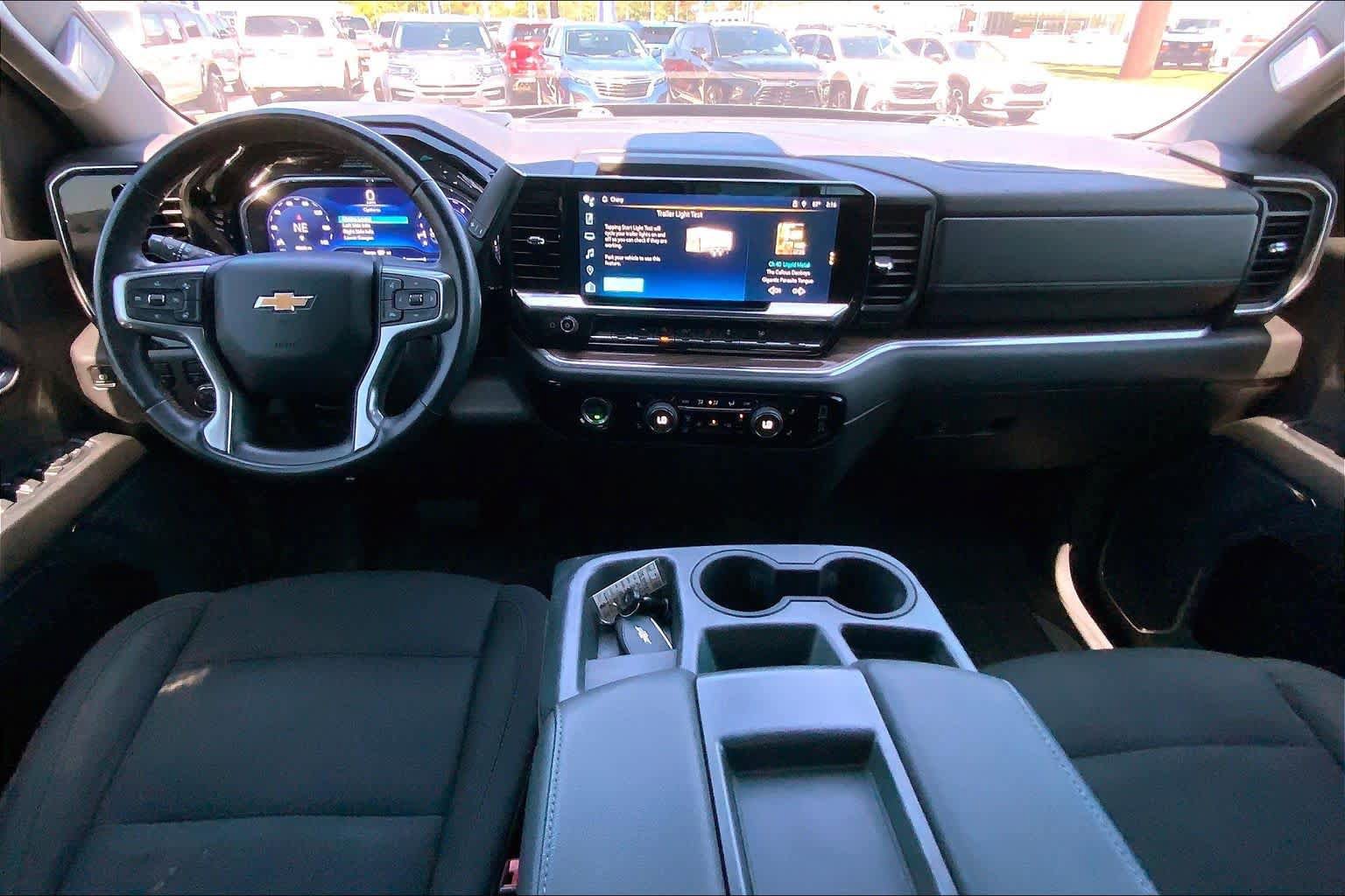 Used 2023 Chevrolet Silverado 1500 LT w/ Protection Package AWD/4WD image 15