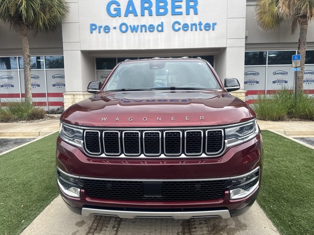 Used 2024 Jeep Wagoneer L Series II w/ Flexible Seating Group AWD/4WD image 13