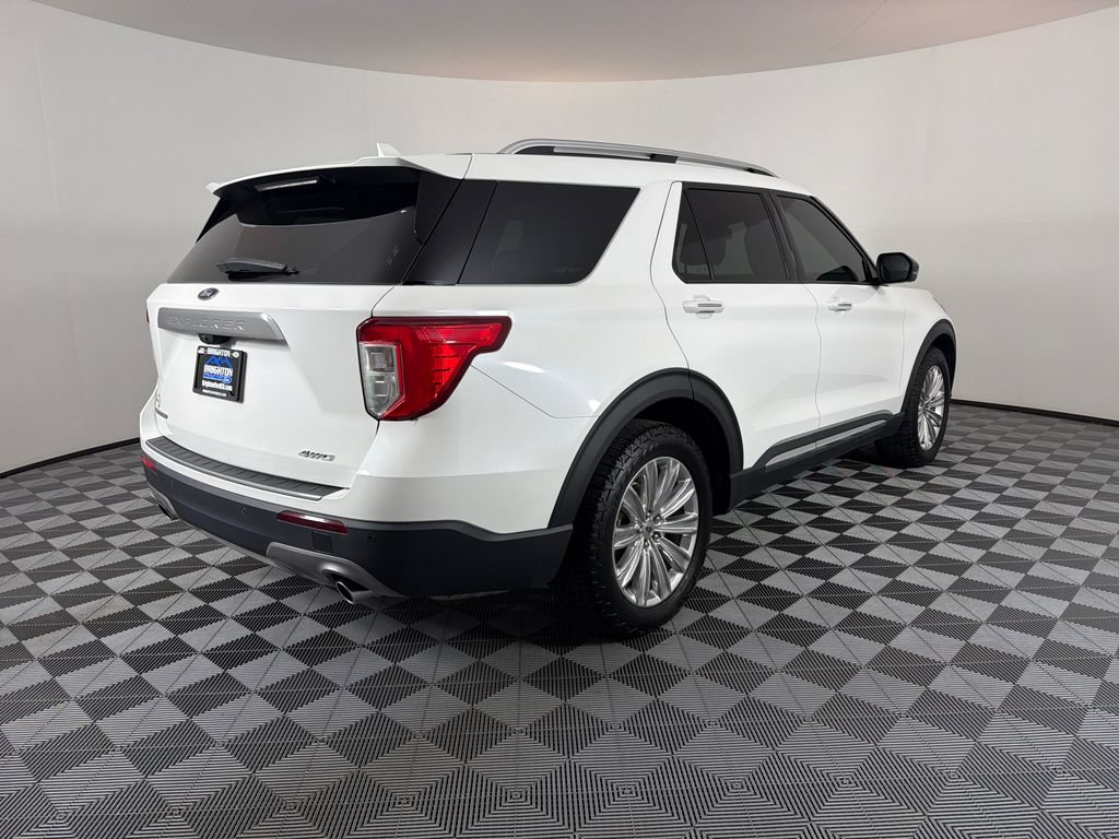 Certified 2022 Ford Explorer Limited w/ Equipment Group 301A AWD/4WD image 3