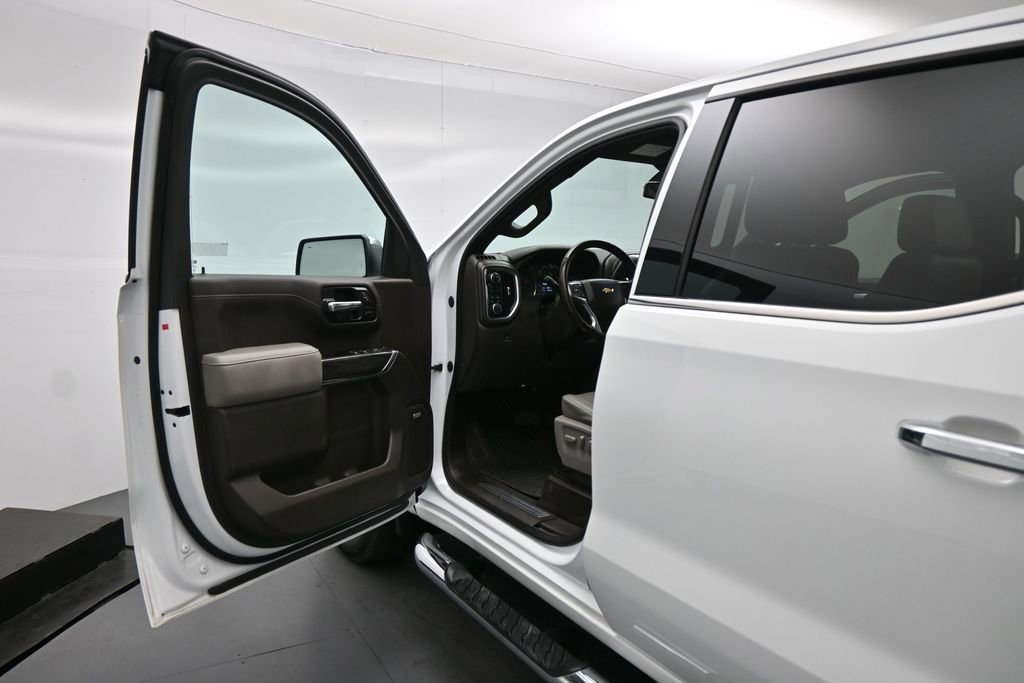 Used 2020 Chevrolet Silverado 1500 LTZ w/ LTZ Plus Package AWD/4WD image 8