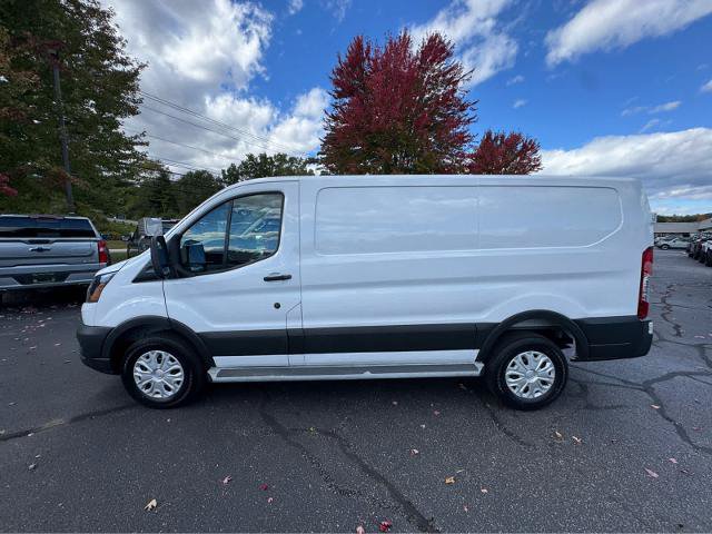 Certified 2025 Ford Transit 250 Low Roof w/ Exterior Upgrade Package RWD image 2