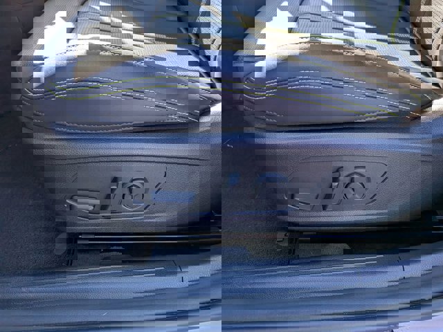 Used 2025 Kia K5 GT image 16