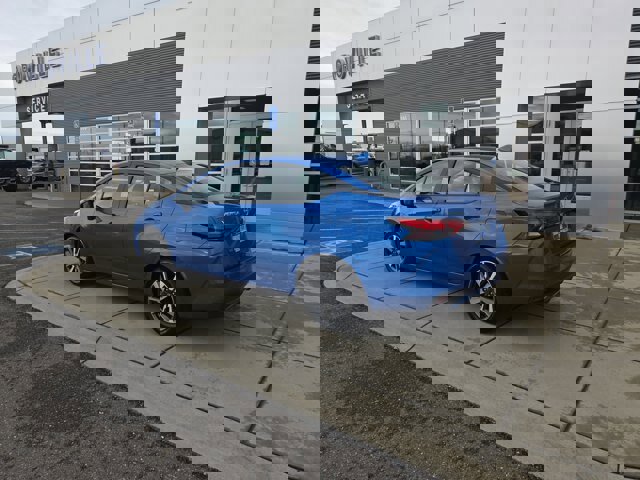 Used 2023 Nissan Versa SV image 3