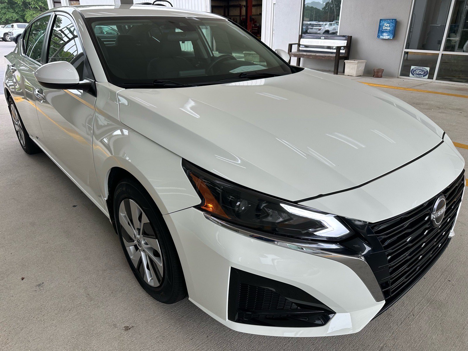 Used 2023 Nissan Altima 2.5 S FWD image 7