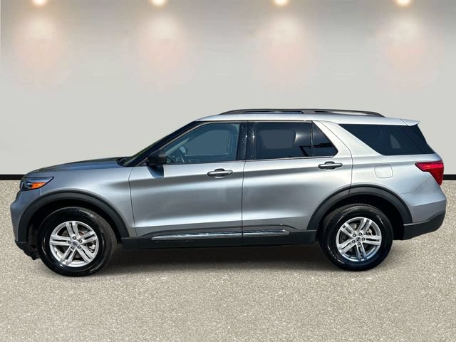 Certified 2023 Ford Explorer XLT w/ Equipment Group 202A AWD/4WD image 8