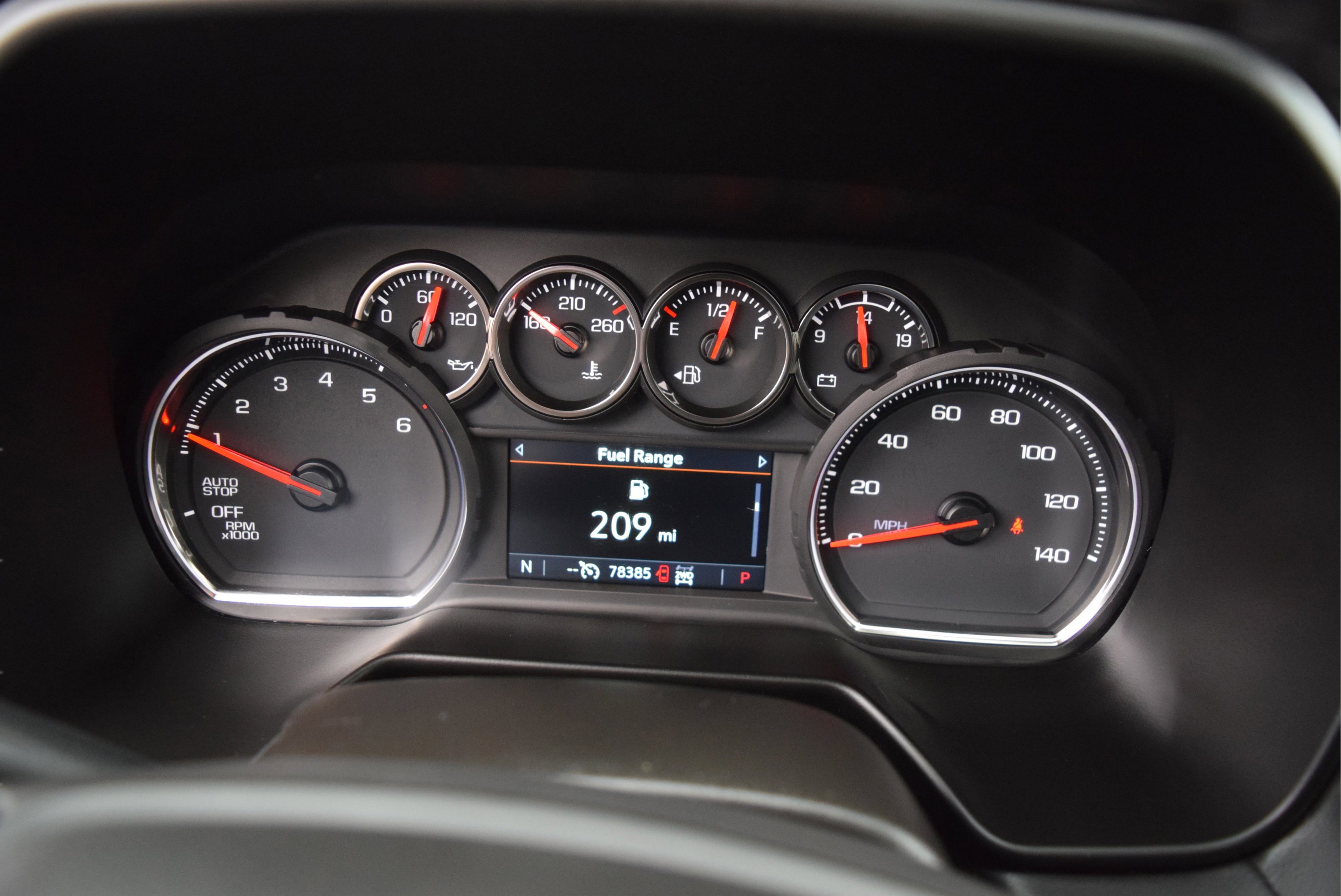 Used 2021 Chevrolet Tahoe Z71 w/ Z71 Signature Package image 16