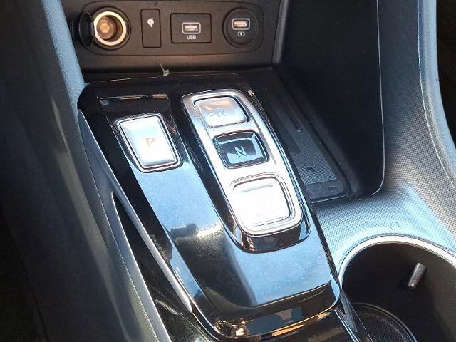 Used 2020 Hyundai Sonata Limited image 15