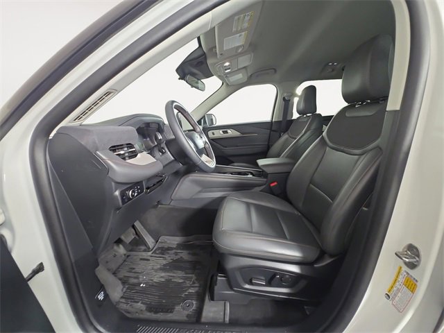 Certified 2025 Ford Explorer Active w/ Active Comfort Package image 9