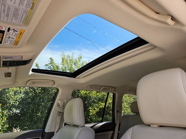 Used 2018 Lexus GX 460 Premium w/ Premium Package AWD/4WD image 16