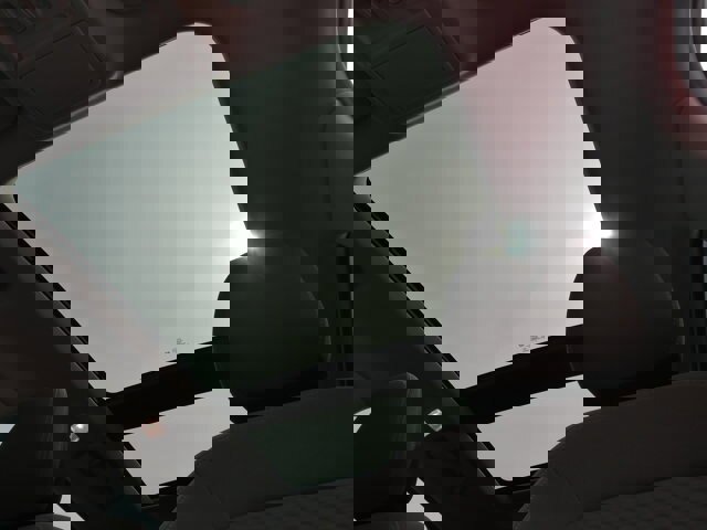 Certified 2022 Ford Escape SE w/ SE Sport Appearance Package image 5