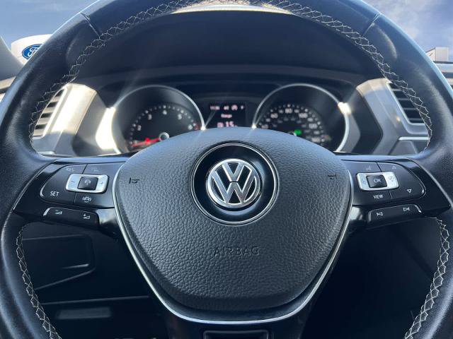 Used 2021 Volkswagen Tiguan SE R-Line FWD image 16