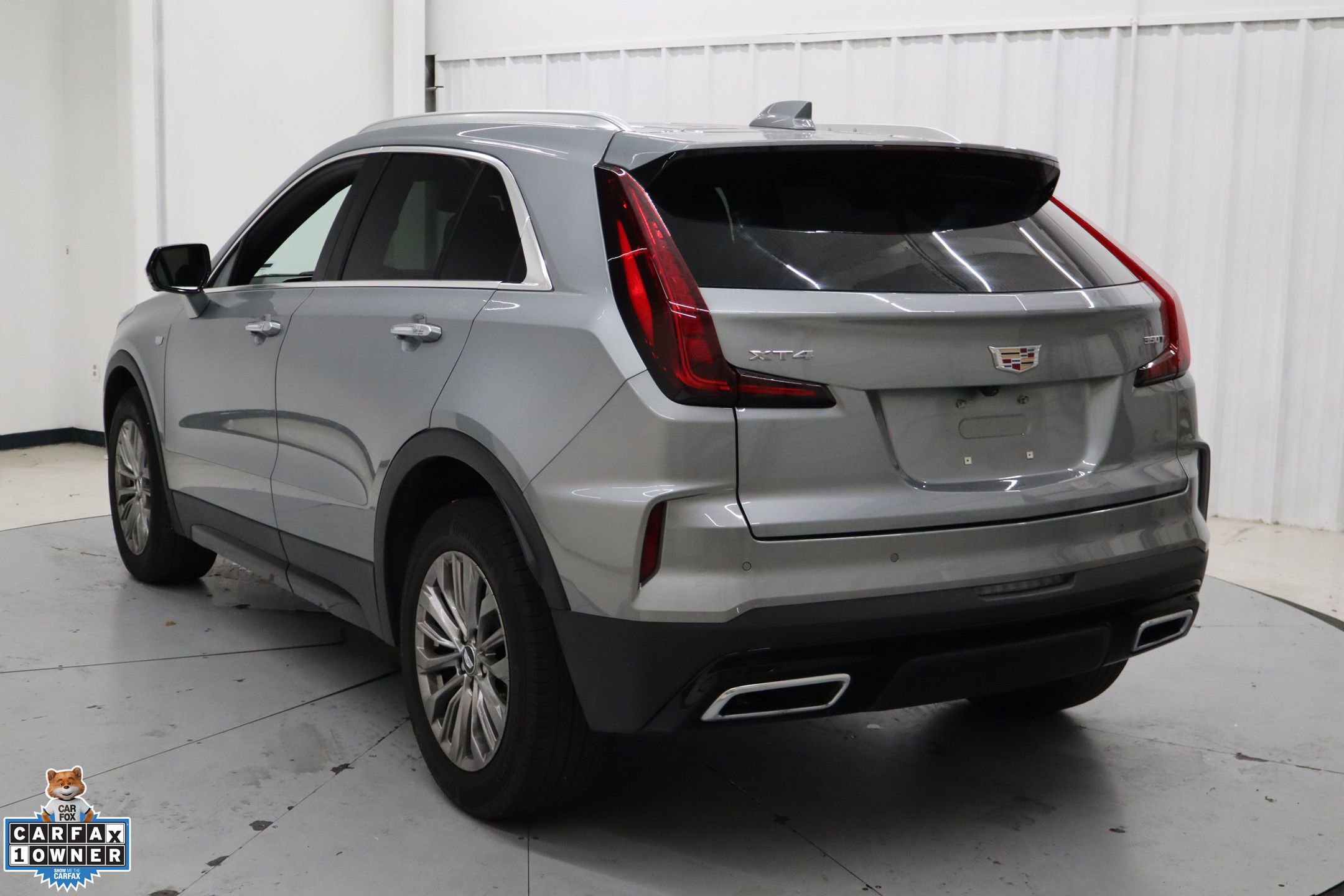 Used 2025 Cadillac XT4 Premium Luxury FWD image 5