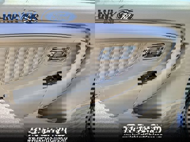 Certified 2017 Ford Taurus SE image 17